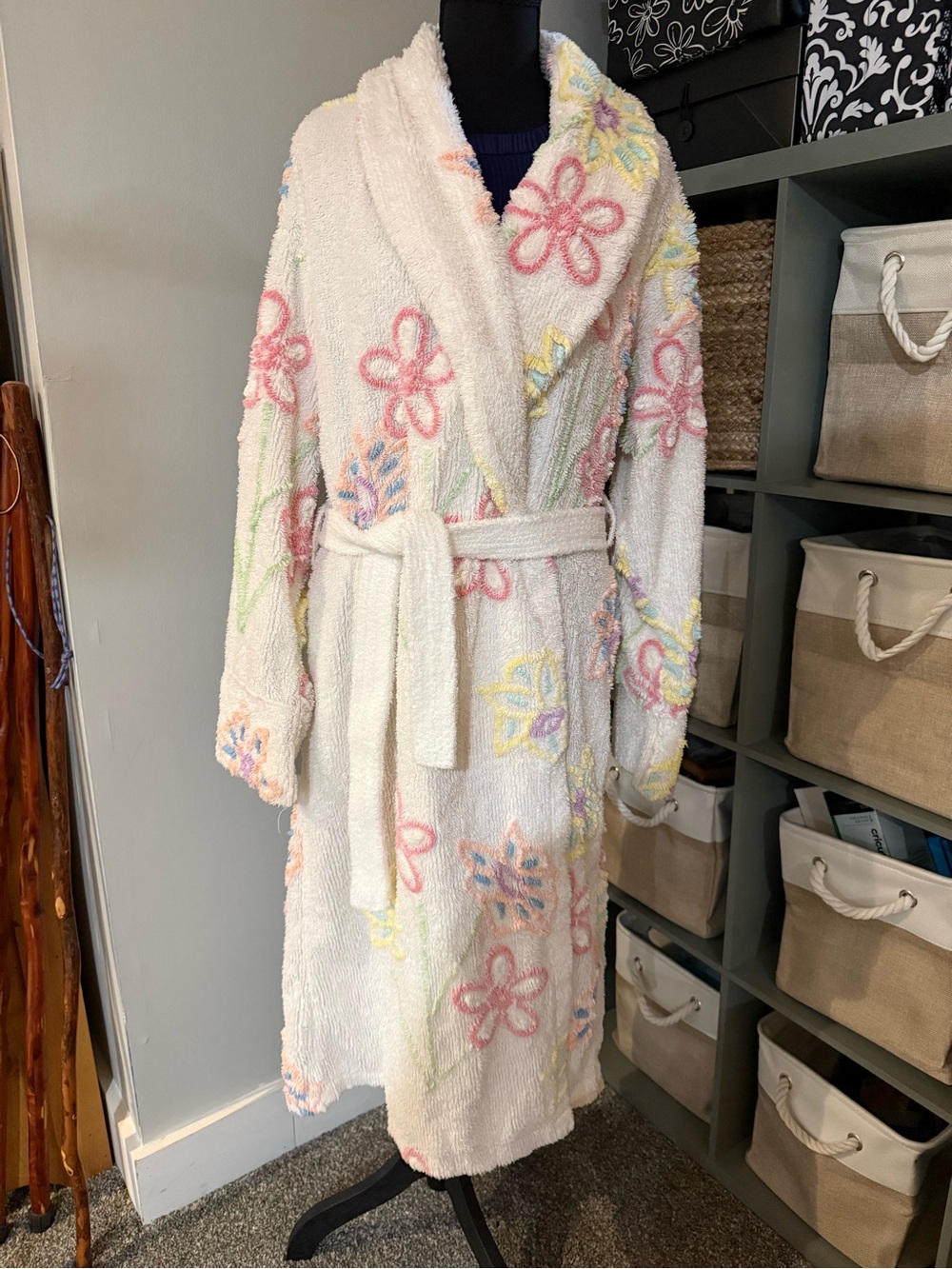 Canyon Group Vintage Chenille Floral Robe size L